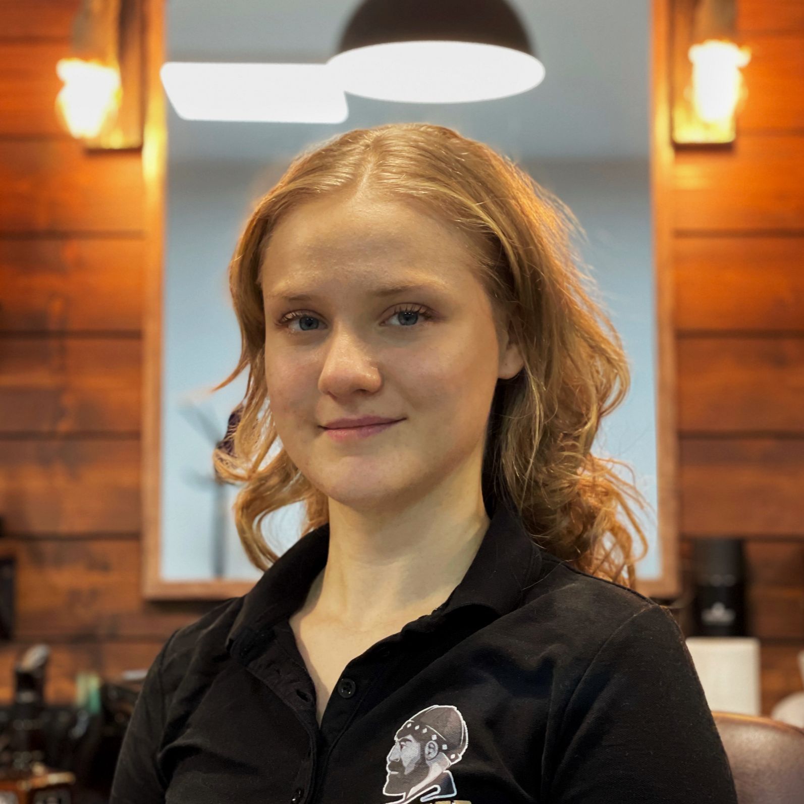 Julia, barber